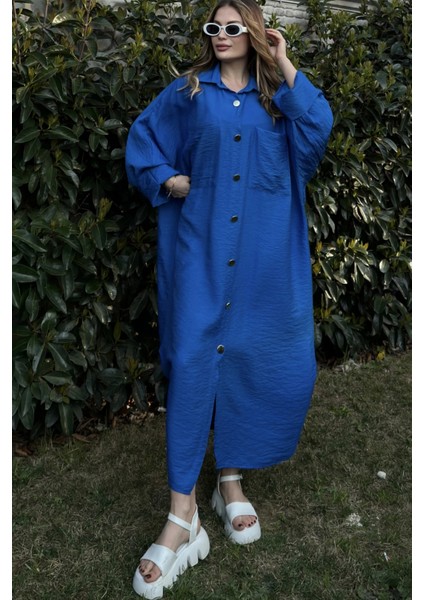 Kadın Saks Yarasa Kol Arkası Pliseli Çift Cepli Uzun Oversize Salaş Gömlek Elbise