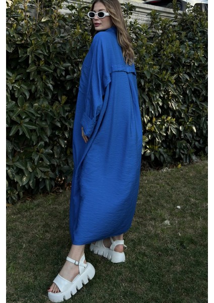 Kadın Saks Yarasa Kol Arkası Pliseli Çift Cepli Uzun Oversize Salaş Gömlek Elbise modelleri