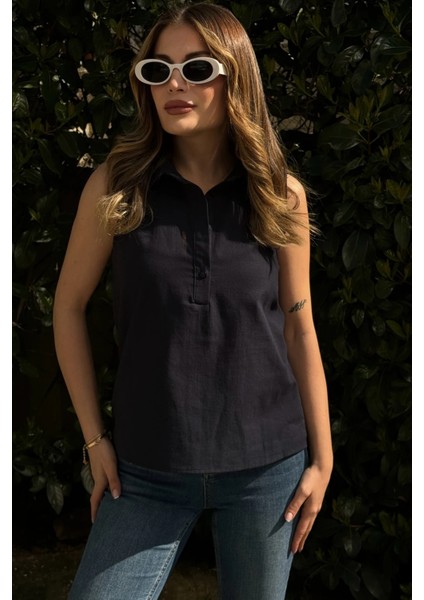 Kadın Lacivert Basic Kesim, Yarım Patlı, Sıfır Kollu, Keten Bluz