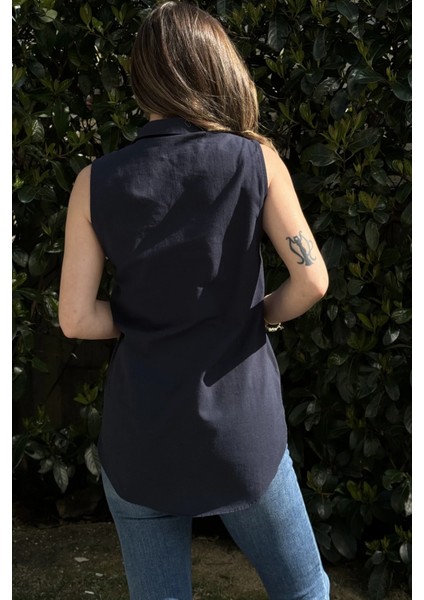 Kadın Lacivert Basic Kesim, Yarım Patlı, Sıfır Kollu, Keten Bluz fırsatları