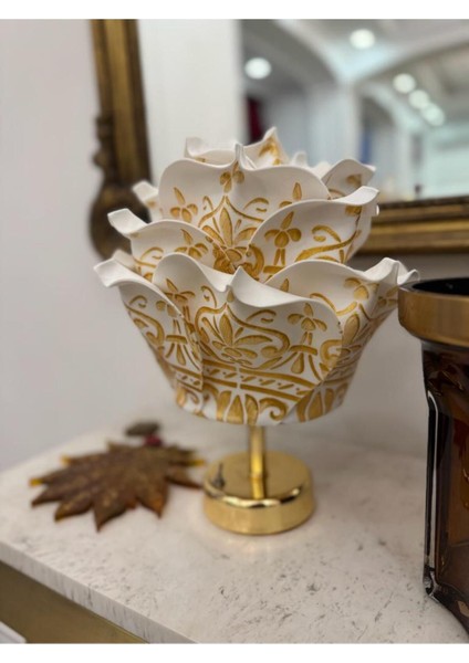Dekor Yapay Eva Gül Kablosuz Masa Lambası Üst Gold Desen-Alt Parlak Gold Detay ( 9V Pil 75-90 Saat)