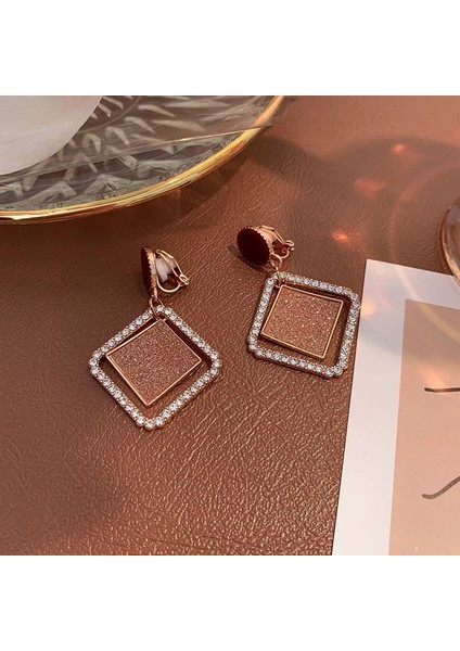 E Yeni Tasarım Koreli Kadın Küpe Üzerinde Klip Inci Rhinestones Kadın Moda Takı Için Deldi Kulak Klipsi Yok (Yurt Dışından)