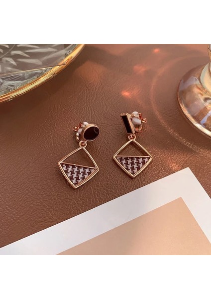 J Yeni Tasarım Koreli Kadın Küpe Üzerinde Klip Inci Rhinestones Kadın Moda Takı Için Deldi Kulak Klipsi Yok (Yurt Dışından)