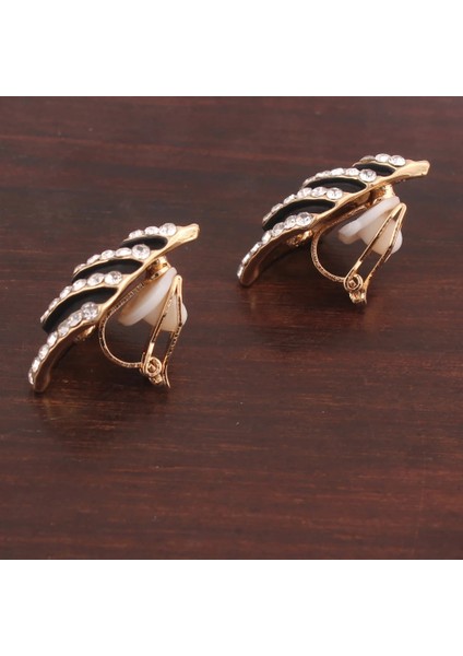 A8 Klipsli Kore Tarzı Rhinestone Kristal Yıldız Su Damlası Klipsli Küpe Delinmiş Moda Muhteşem Hiçbir Kulak Deliği Küpe Olmadan (Yurt Dışından)