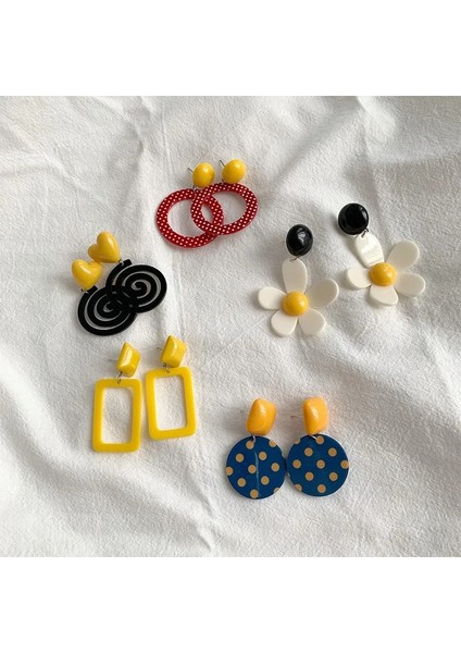 Beyaz Çiçek Kore Mizaç Reçine Akrilik Büyük Çiçek Küpe Üzerinde Klip Bildirimi Reçine Hiperbolik Geometrik Klipsli Küpe Piercing Yok (Yurt Dışından)