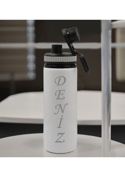 Kişiye Özel Isimli Gri Renkli Şerit Metal Su Matarası 850ML, Isimli Matara, Arkadaşa Hediye
