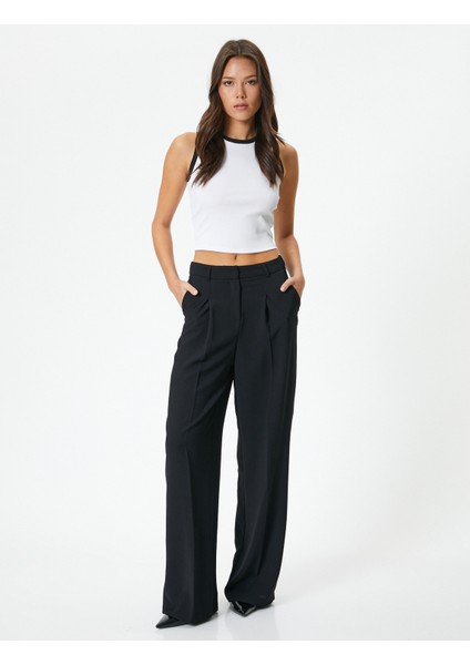 Crop Fitilli Atlet Halter Yaka Biye Detaylı
