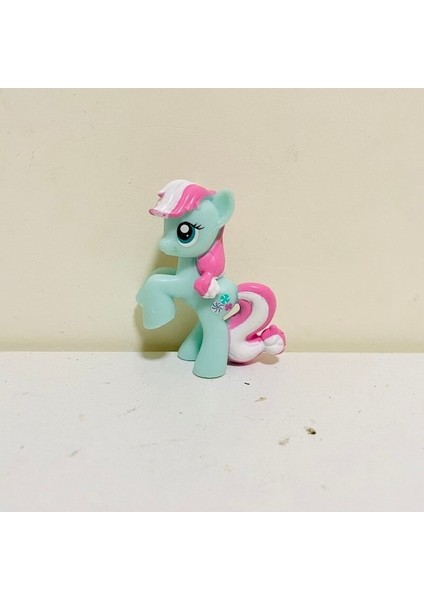 Orijinal 5 cm Sevimli Oyuncaklar Kek Mavi Altın Sarı Mavi Pembe At Güzel Pet Hayvan Dükkanı Figürü Oyuncak En Küçük Bebek Hediye Kız Oyuncak (Yurt Dışından) modelleri