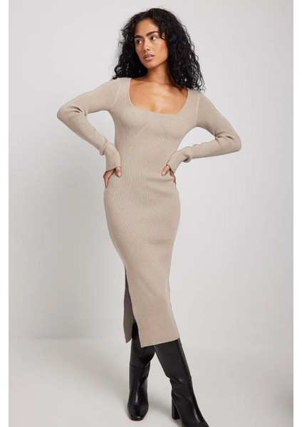 Taş Rengi Kare Yaka Triko Uzun Elbise MG1719