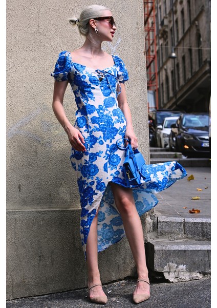 Mavi Desenli Yırtmaçlı Uzun Elbise MG1864 modelleri