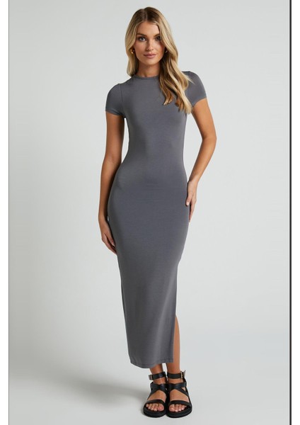 Füme Basic Yarım Balıkçı Yırtmaçlı Uzun Elbise MG1989