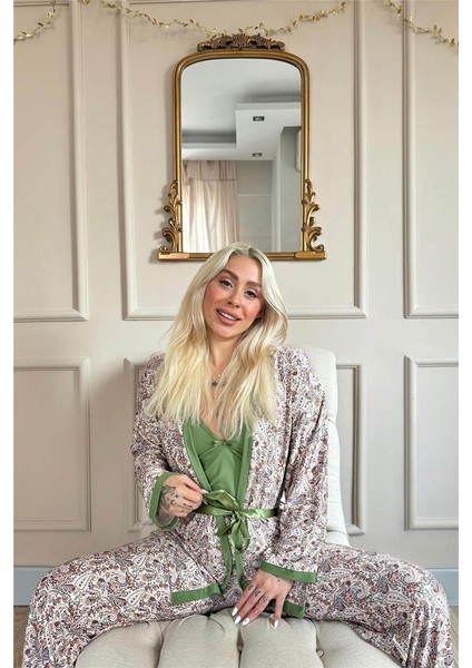 Yeşil Flore Exclusive Örme Sabahlıklı Kadın Pijama Takımı