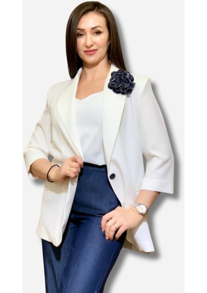 Favori Tekstil Gül Aksesuarlı Tasarım Blazer Ceket