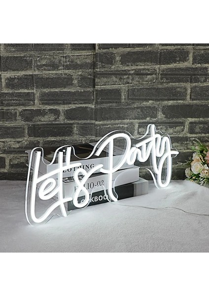 USB Stili Kırmızı LED Mutlu Doğum Günü Neon Burcu Duvar Dekor Için USB Powered Oh Babe Mr Mrs Yatak Odası Duvar Düğün Parti Için Özel Neon Işık Burcu (Yurt Dışından)