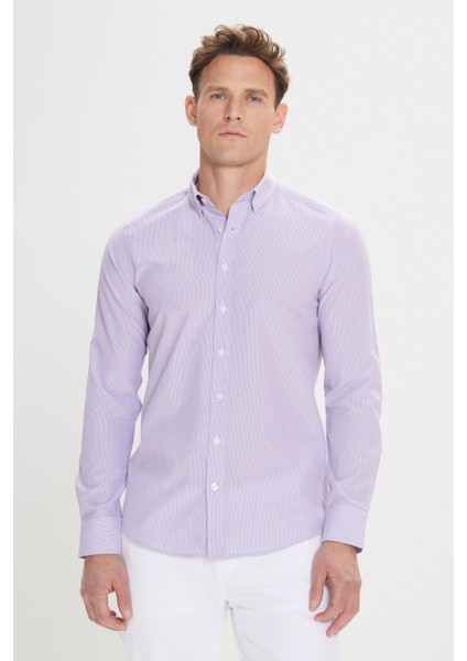 Erkek Beyaz-Lila Slim Fit Dar Kesim Gizli Düğmeli Yaka Pamuklu Çizgili Gömlek