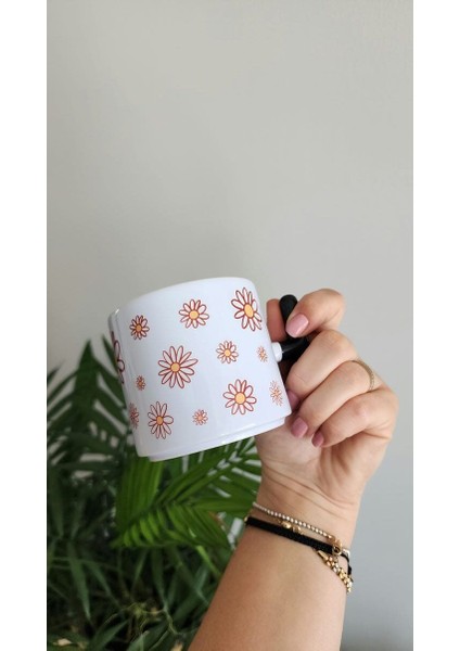 Isme Özel Kişiye Özel Porselen Papatya Desenli T Kupa Bardak Latte Fincanı