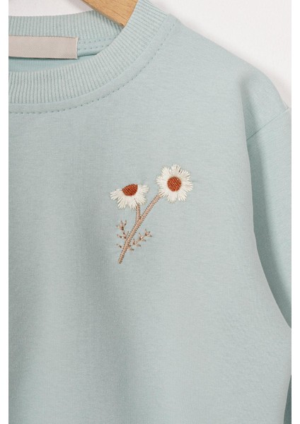 Bisiklet Yaka Uzun Kol Papatya Nakıslı Çağla Yeşili Renk Kız Çocuk Esofman Takım modelleri