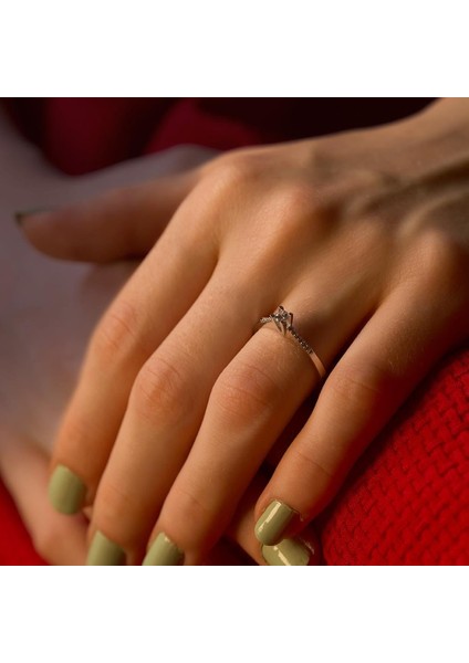 Toplam 0.24 Karat Pırlanta Tektaş Yüzük fırsatları