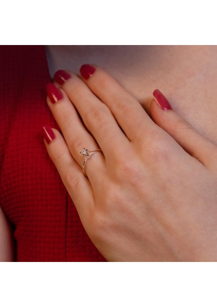 F Renk 0.10 Karat Pırlanta Tektaş Yüzük modelleri