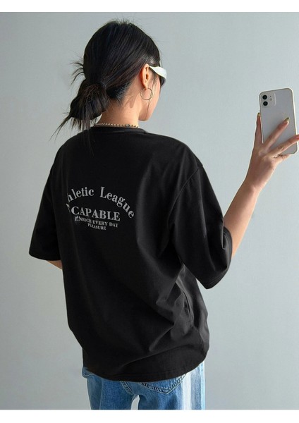 Kadın Siyah Oversize Capable Baskılı T-Shirt