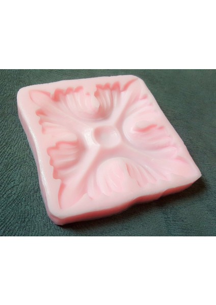 Aplik Dörtköşe Küçük 7.8 cm Yaprak Kabartma Silikon Kalıp K-668 fiyatları