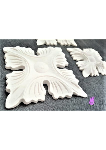 Aplik Dörtköşe Küçük 7.8 cm Yaprak Kabartma Silikon Kalıp K-668 fırsatları