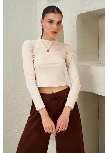 Kadın Taş Dik Yaka Scuba Kumaş Crop Bluz modelleri