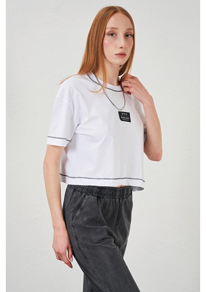 Kadın Beyaz Bisiklet Yaka Karyoka Dikişli Basic Süprem Crop Tişört modelleri