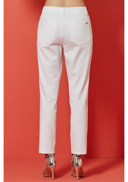 Düz Paça Beyaz Pamuklu Pantolon fırsatları