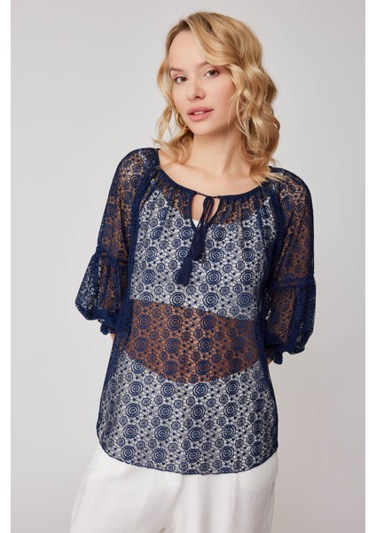 Yarım Kol Transparan Bluz