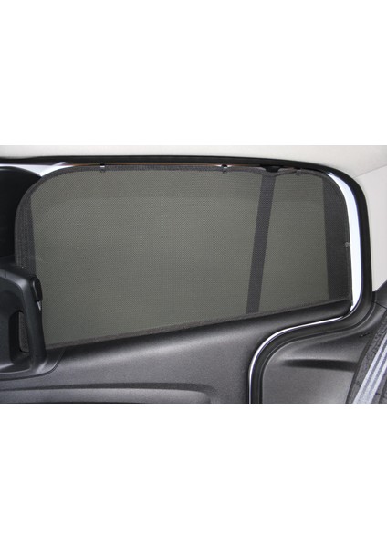 Mazda 3 Sedan Araca Özel Takmatik Perde Yan Cam Güneşlik 2004-2009 fırsatları