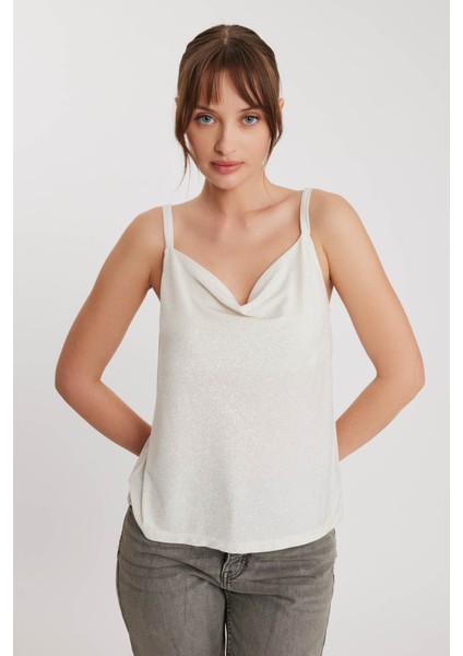 Degaje Yaka Simli Bluz fırsatları