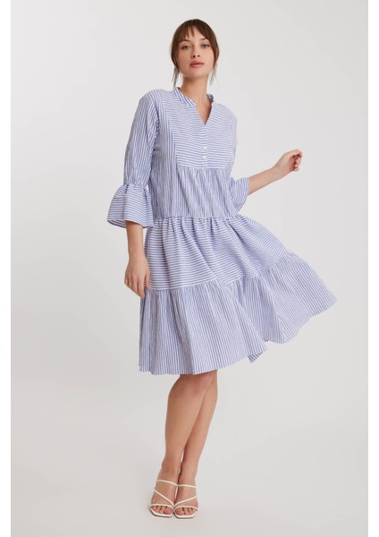 Düğmeli Hakim Yaka Kol Ucu Fırfırlı Elbise fiyatları