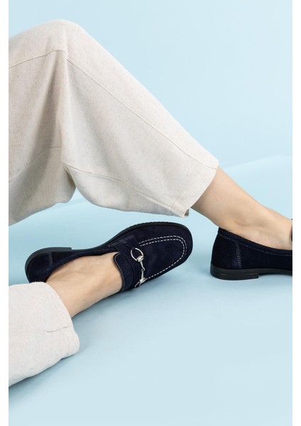 Malik Kadın Tokalı Süet Lacivert Loafer Ayakkabı fırsatları