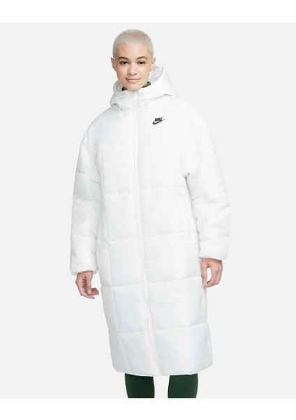 Sportswear Classic Puffer Therma-Fıt Kapüşonlu Beyaz Kadın Mont Geniş Kalıp FB7675133