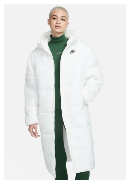 Sportswear Classic Puffer Therma-Fıt Kapüşonlu Beyaz Kadın Mont Geniş Kalıp FB7675133 fiyatları