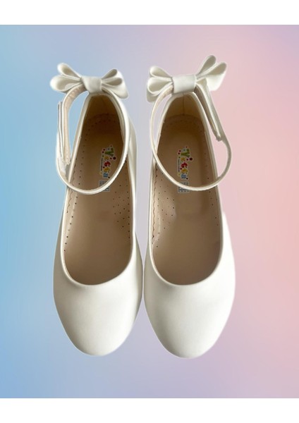 Kız Çocuk Beyaz Arkası Fiyonk Detaylı Babet