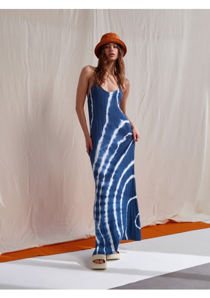 90155 Batik Desen Askılı Triko Elbise-Lacivert modelleri