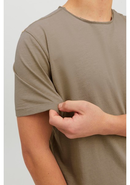 Essentials Jjebasher Pamuklu Bisiklet Yaka T Shirt Erkek T Shirt 12182498 modelleri