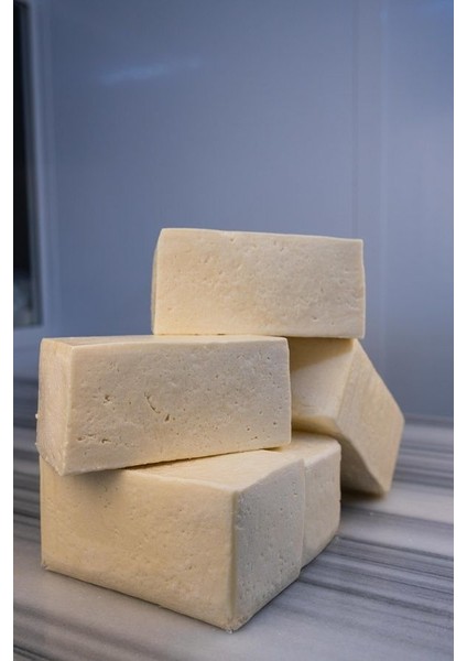 Koyun Tulum Peyniri 500 gram (YAĞI ALINMAMIŞ ŞİRDEN MAYALI KAYA TUZLU) fiyatları