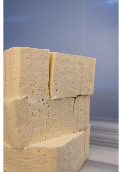 Koyun Tulum Peyniri 500 gram (YAĞI ALINMAMIŞ ŞİRDEN MAYALI KAYA TUZLU) modelleri