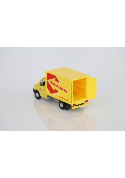 1:36 Ölçek Mercedes Sprinter Kargo Aracı