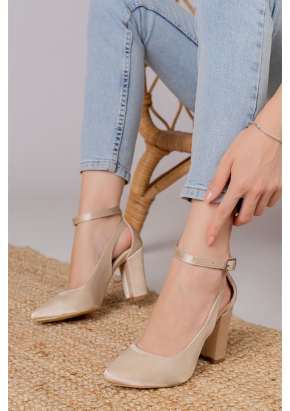 Krem Saten Topuk Boyu 7-10 Cm Kadın Topuklu Ayakkabı