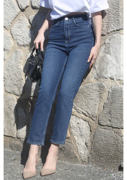 Koyu Mavi Slim Fit Kadın Mom Jean MG1738