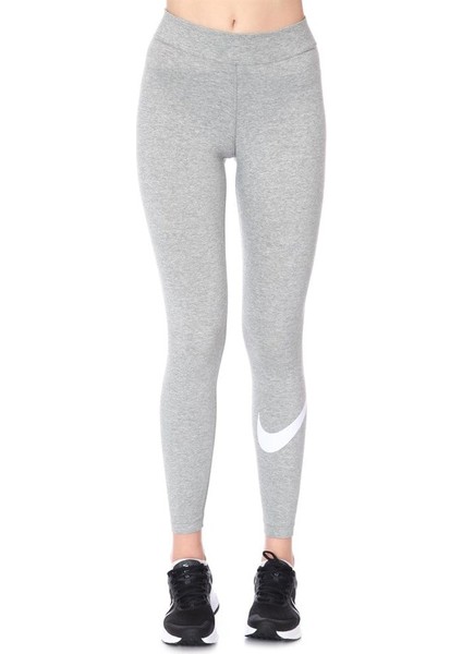 Sportswear Essential