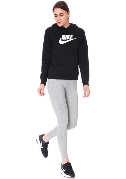 Sportswear Essential indirimleri