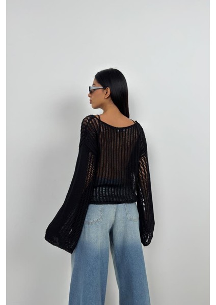 Kayık Yaka Ajurlu Bluz indirimleri