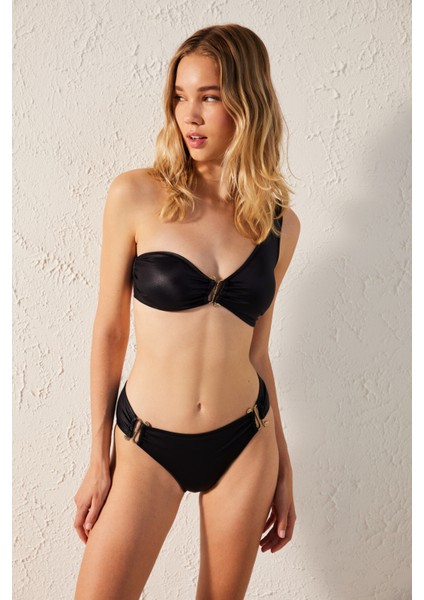 Mia Tek Omuzlu Siyah Bikini Üstü