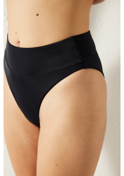 Basic Super High Leg Siyah Bikini Altı