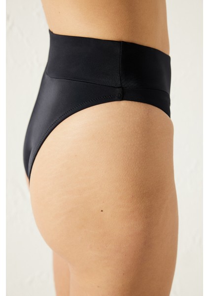 Basic Super High Leg Siyah Bikini Altı